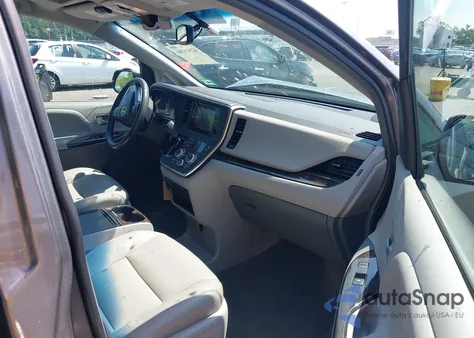 2016 Toyota Sienna Xle 8 Passenger from USA, damaged, VIN 5TDYK3DC1GS738545